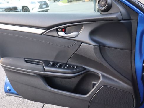 Used 2020 Honda Civic EX image 18