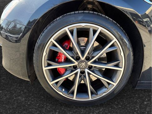 Used 2019 Maserati Ghibli S GranLusso image 13