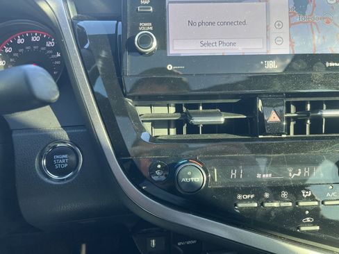 Used 2024 Toyota Camry XSE FWD image 30