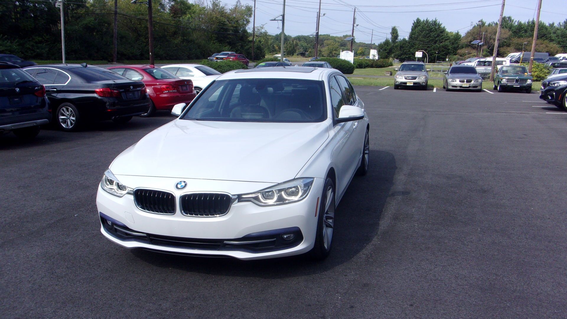 Used 2018 BMW 330i xDrive Sedan AWD/4WD image 17