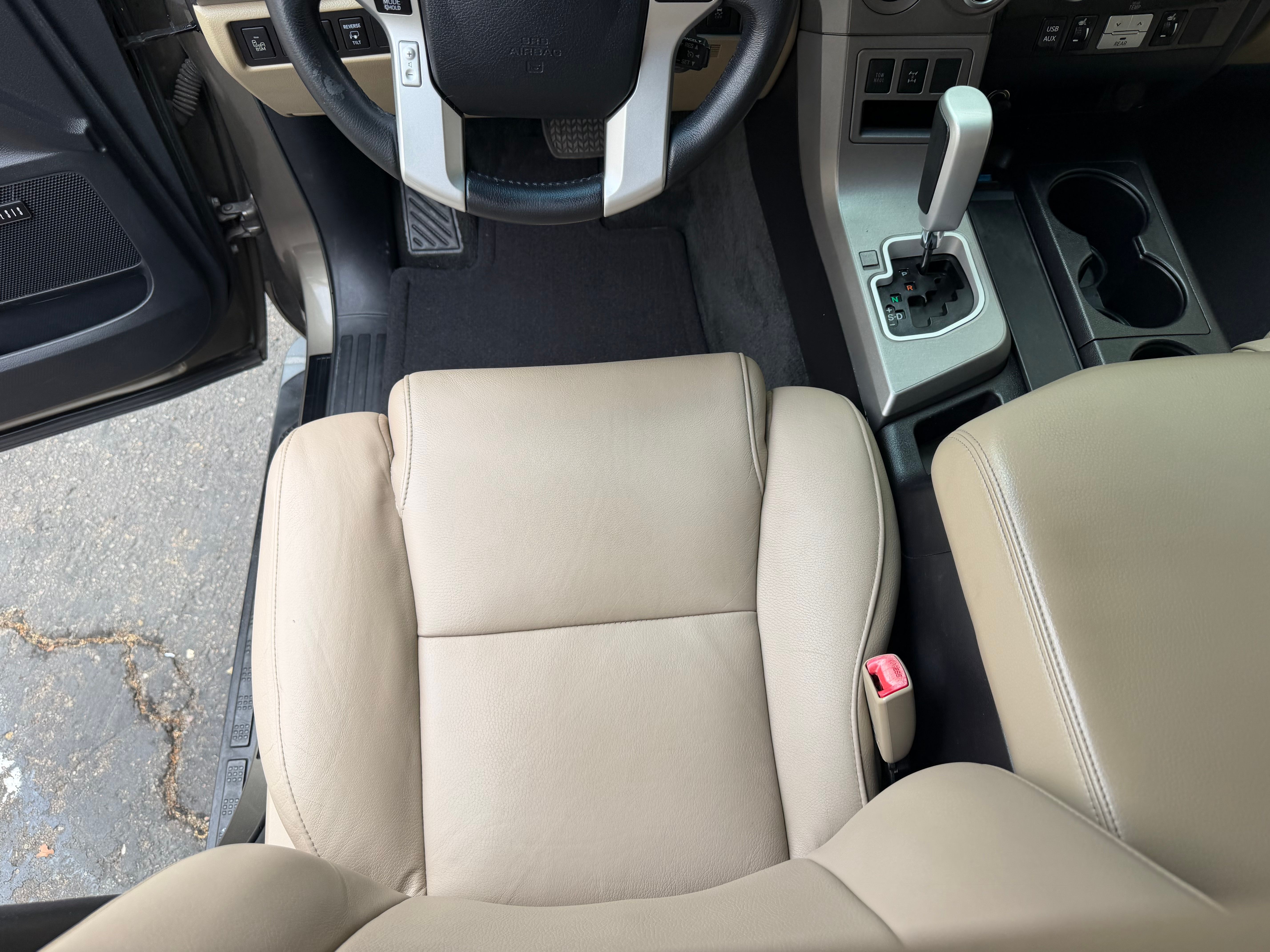 Used 2017 Toyota Sequoia Limited AWD/4WD image 17