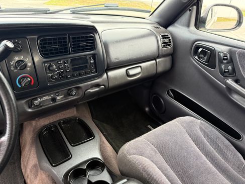 Used 2000 Dodge Dakota Sport RWD image 57