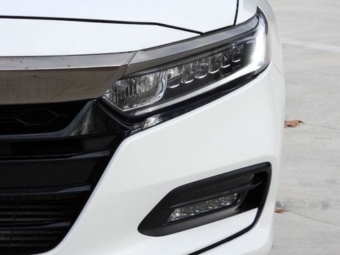 Used 2020 Honda Accord Sport image 32