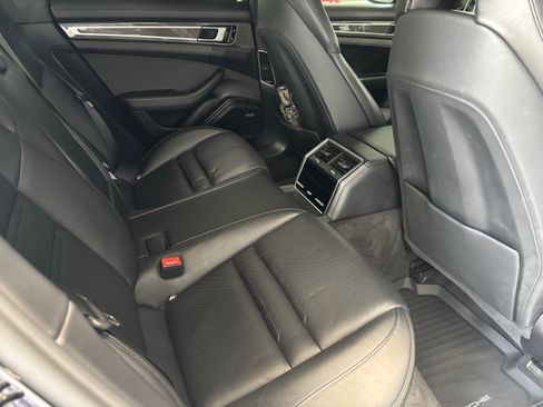 Used 2018 Porsche Panamera 4S Sport Turismo AWD/4WD image 13