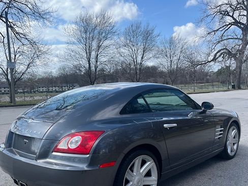 Used 2005 Chrysler Crossfire LT image 4