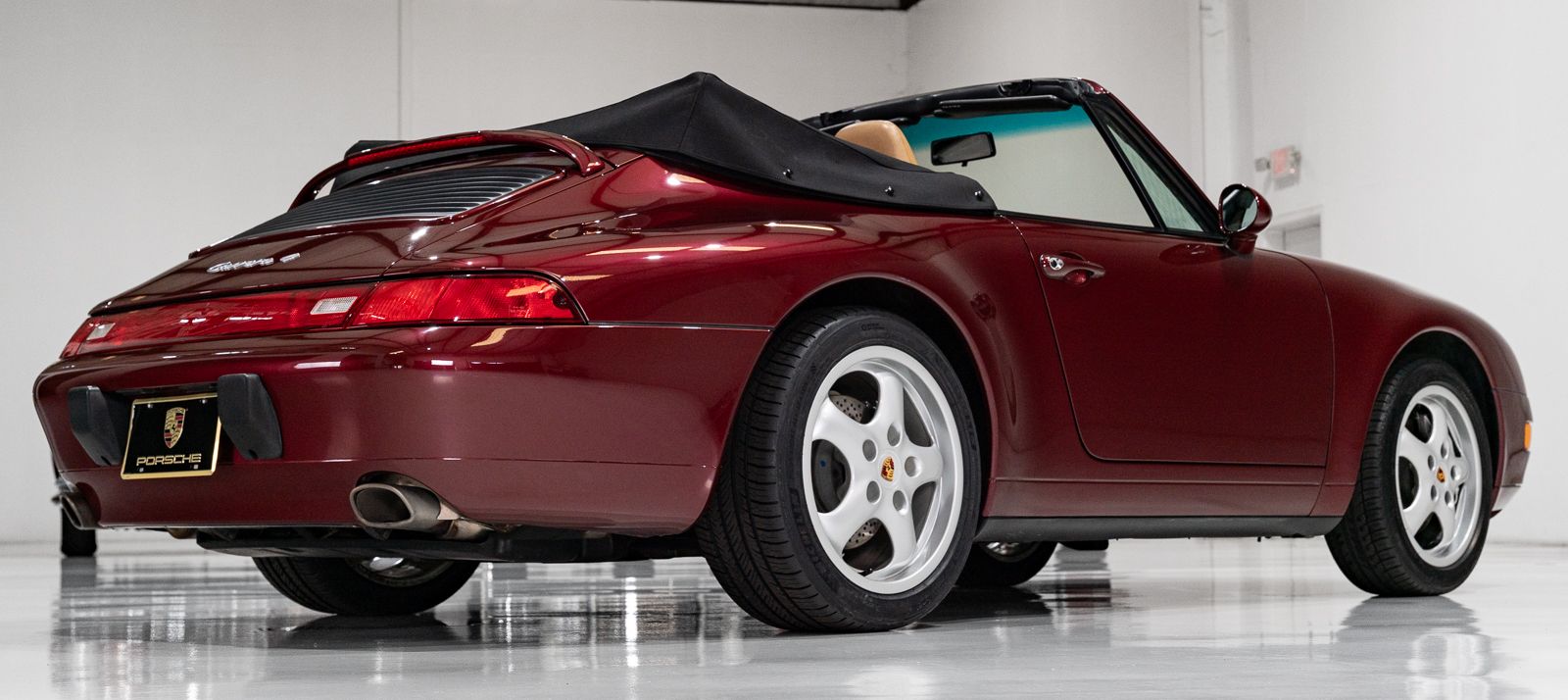Used 1997 Porsche 911 Carrera 4 Cabriolet AWD/4WD image 38