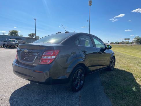 Used 2017 Chevrolet Sonic Premier image 5