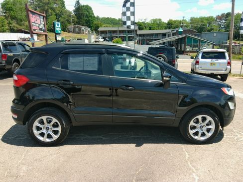 Used 2021 Ford EcoSport 4WD SE image 5