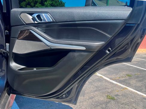 Used 2021 BMW X5 xDrive40i image 19