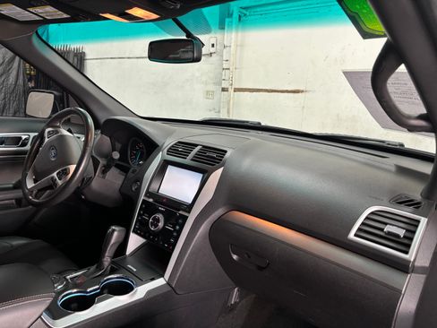 Used 2014 Ford Explorer Sport image 20