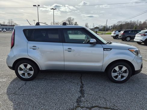 Used 2019 Kia Soul ! image 3