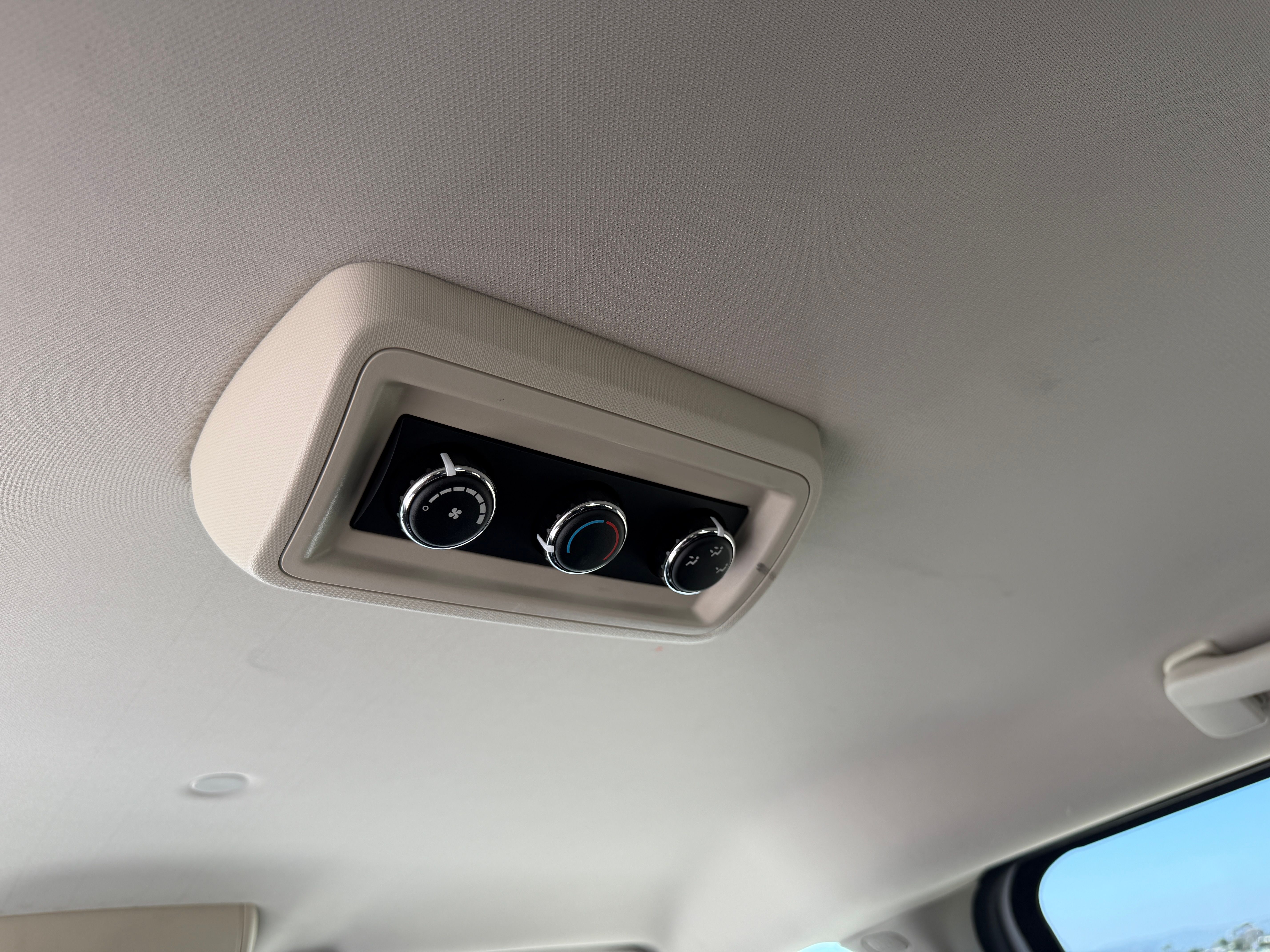 Used 2014 Dodge Grand Caravan UNAVAIL FWD image 31
