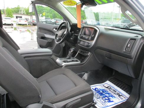 Used 2022 Chevrolet Colorado LT image 23