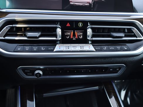 Used 2019 BMW X5 xDrive40i AWD/4WD image 31