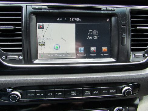 Used 2016 Kia Sedona SX FWD image 22