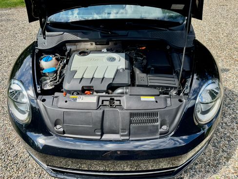 Used 2013 Volkswagen Beetle TDI Convertible FWD image 53
