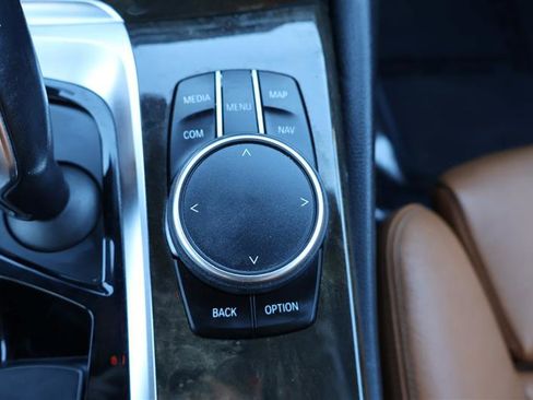 Used 2017 BMW 540i xDrive image 21