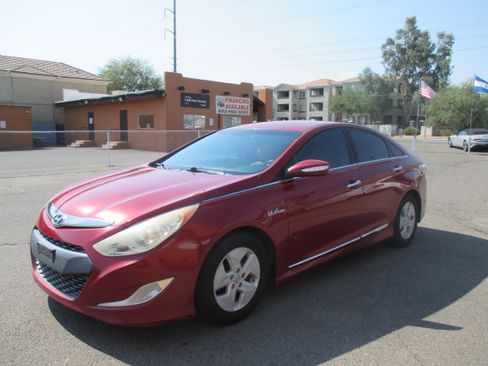 Used 2012 Hyundai Sonata Hybrid FWD image 4