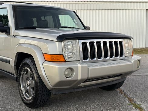 Used 2008 Jeep Commander Sport image 44