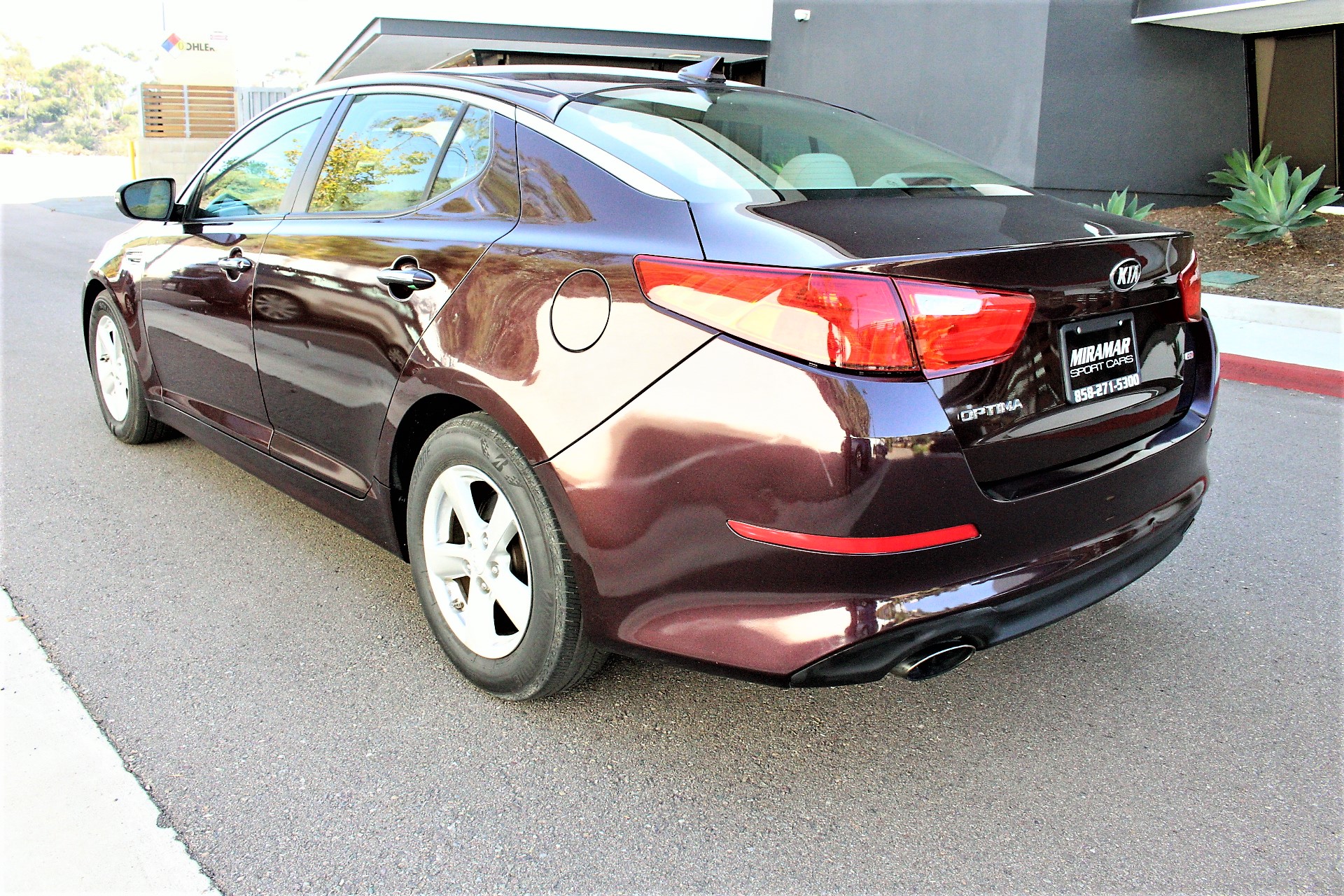 Used 2015 Kia Optima LX FWD image 6