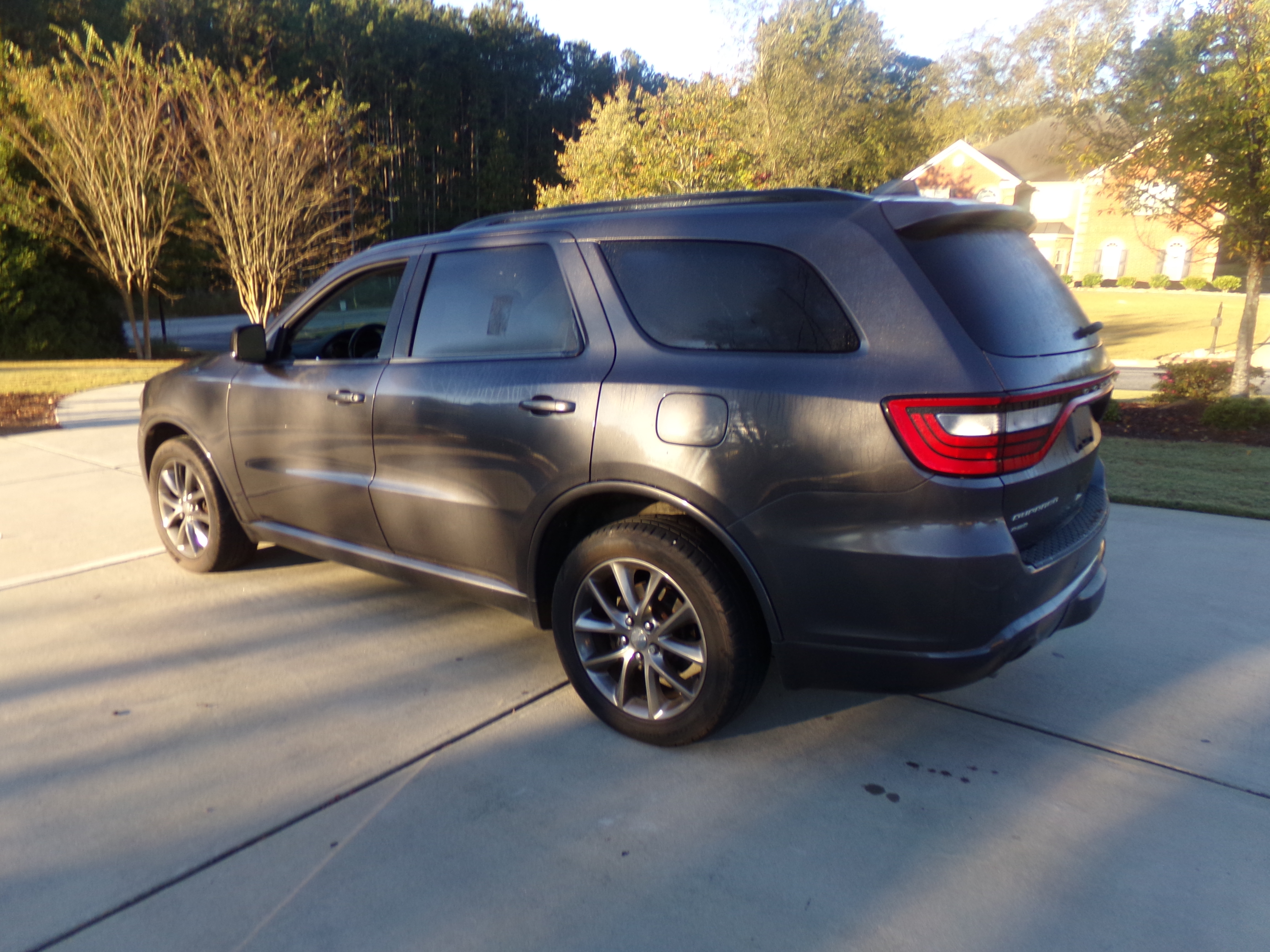 Used 2017 Dodge Durango AWD GT image 3