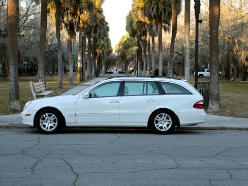 Used 2004 Mercedes-Benz E 320 image 49
