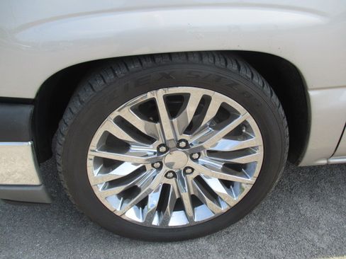 Used 2005 Chevrolet Silverado 1500 2WD Regular Cab image 11