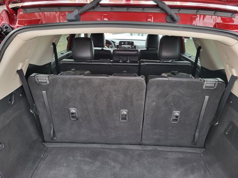 Used 2024 Nissan Pathfinder SL image 9