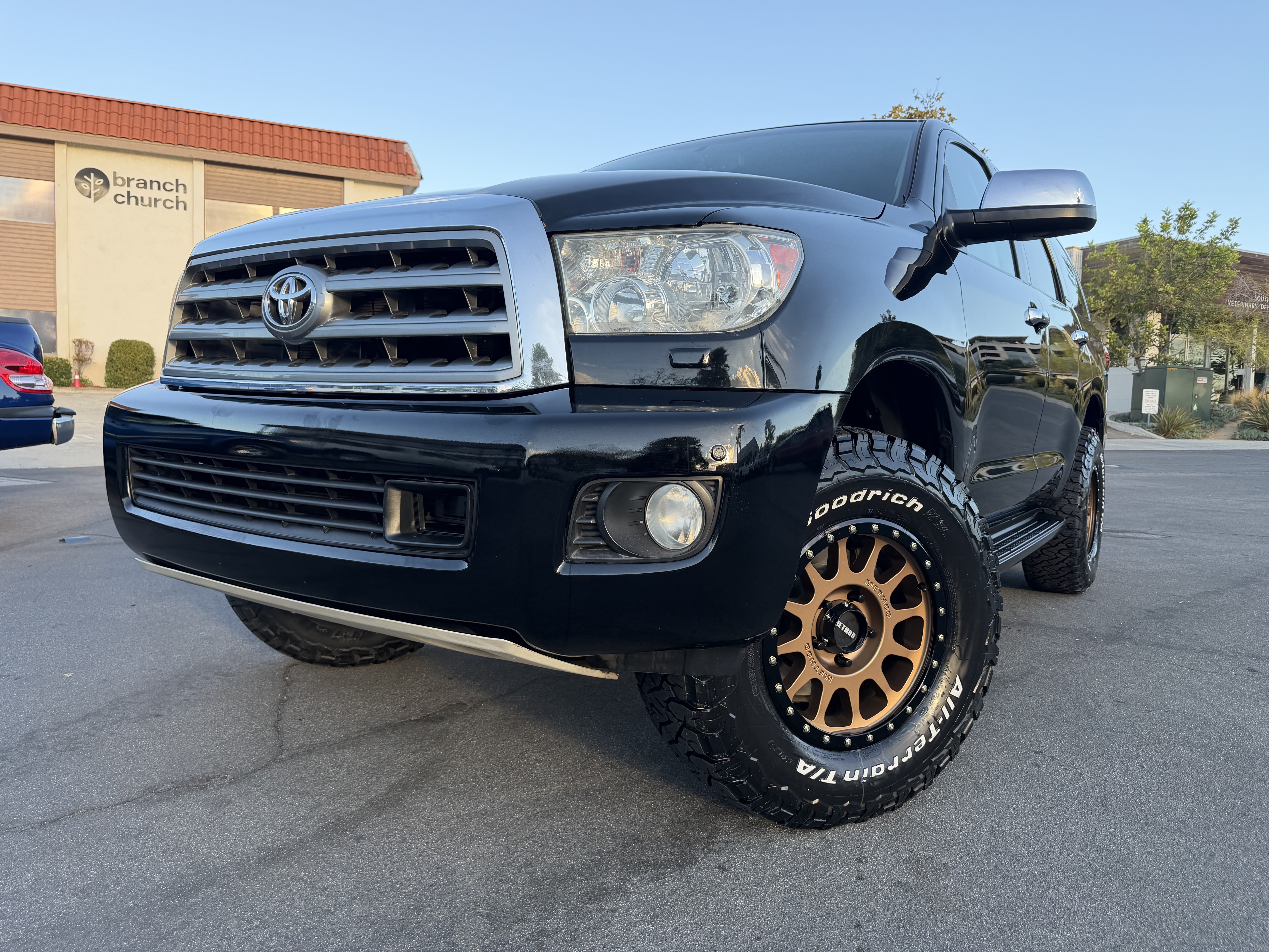 Used 2011 Toyota Sequoia Platinum AWD/4WD image 5