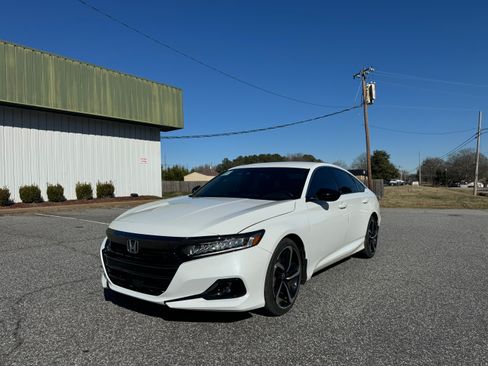 Used 2022 Honda Accord Sport image 1