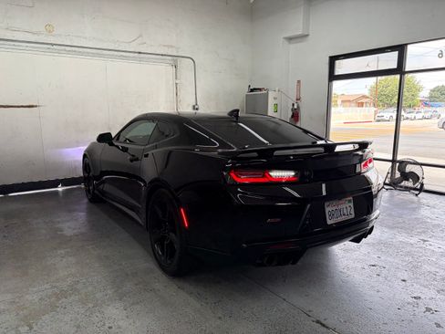Used 2016 Chevrolet Camaro SS Coupe RWD image 5