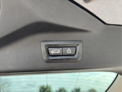 Used 2019 BMW X7 xDrive40i image 55