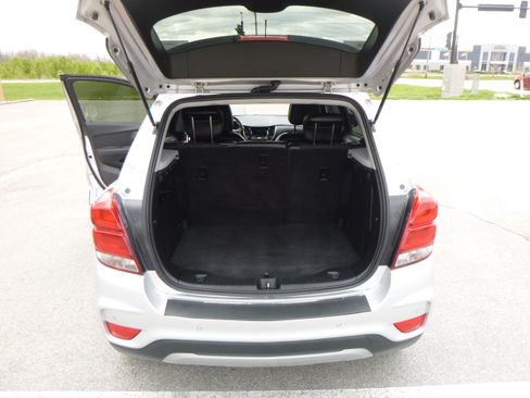 Used 2019 Chevrolet Trax LT image 17