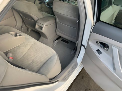 Used 2008 Toyota Camry LE FWD image 20
