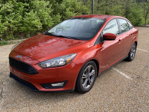 Used 2018 Ford Focus SE image 17