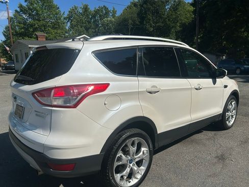 Used 2013 Ford Escape FWD Titanium image 5