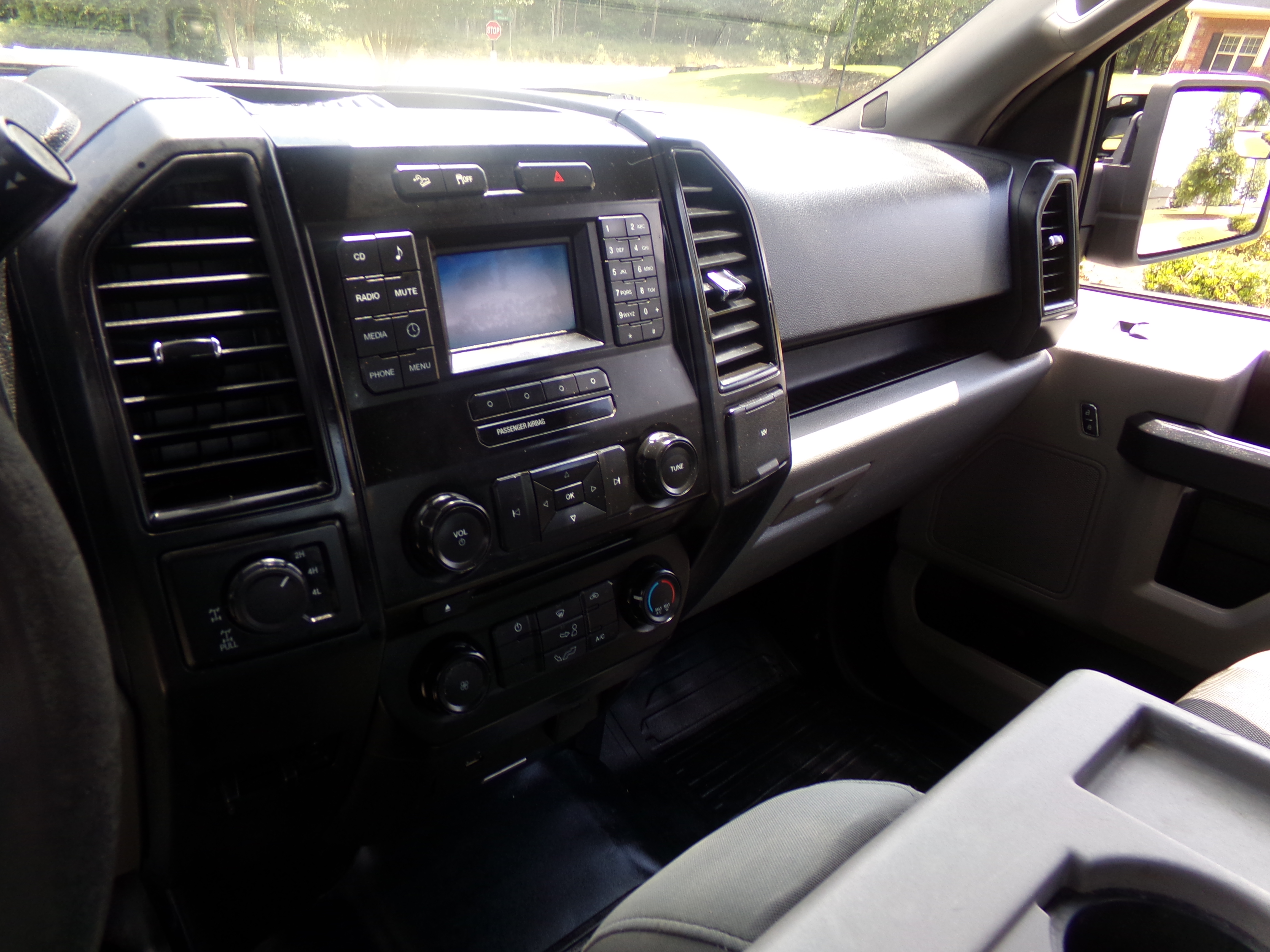 Used 2016 Ford F150 4x4 SuperCab FX4 image 12