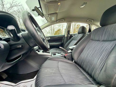 Used 2016 Nissan Sentra SV image 11