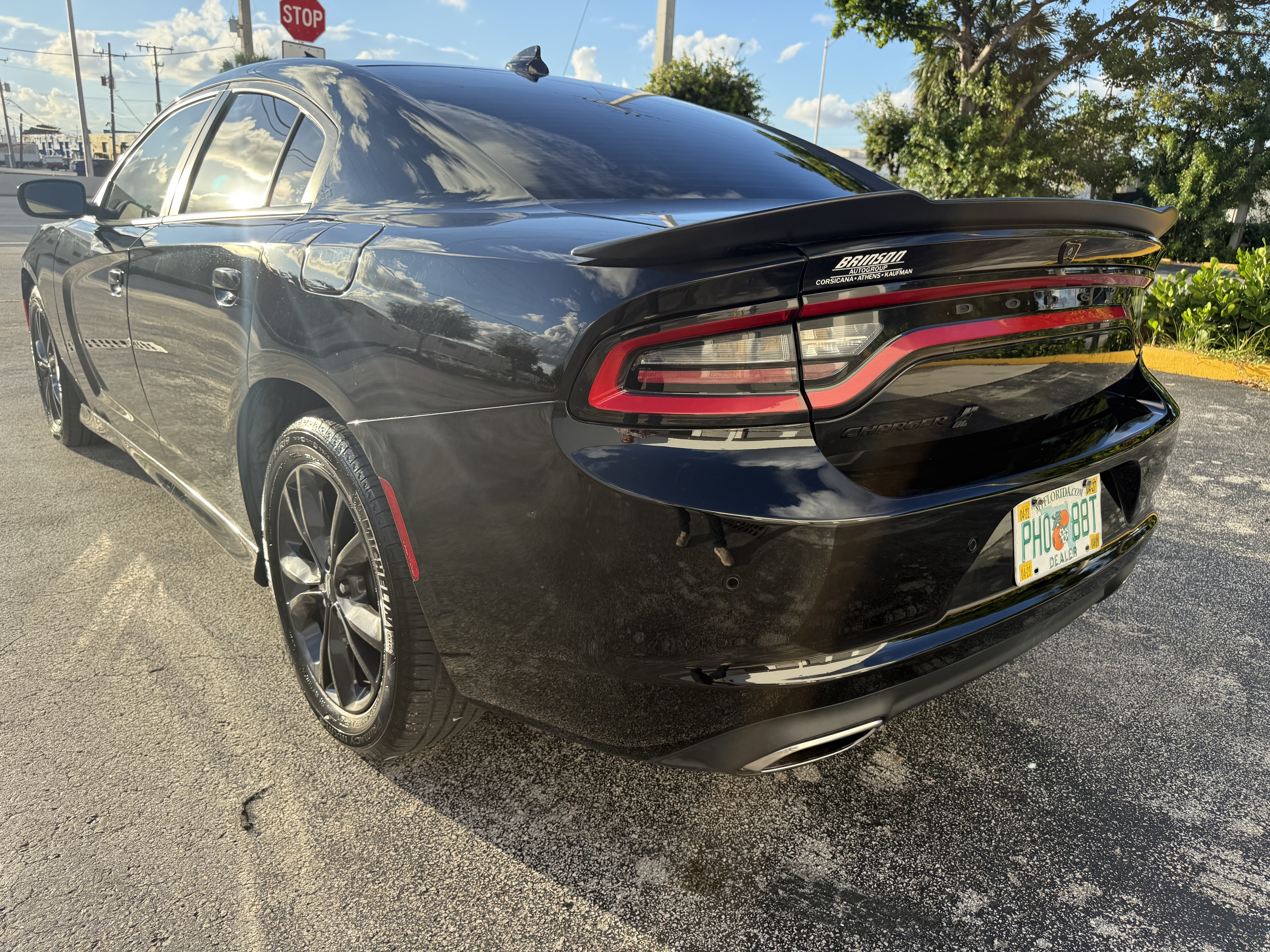 Used 2022 Dodge Charger SXT AWD image 6