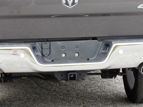 Used 2017 RAM 1500 Laramie image 12