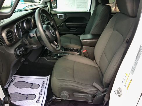 Used 2018 Jeep Wrangler Unlimited Sport image 44