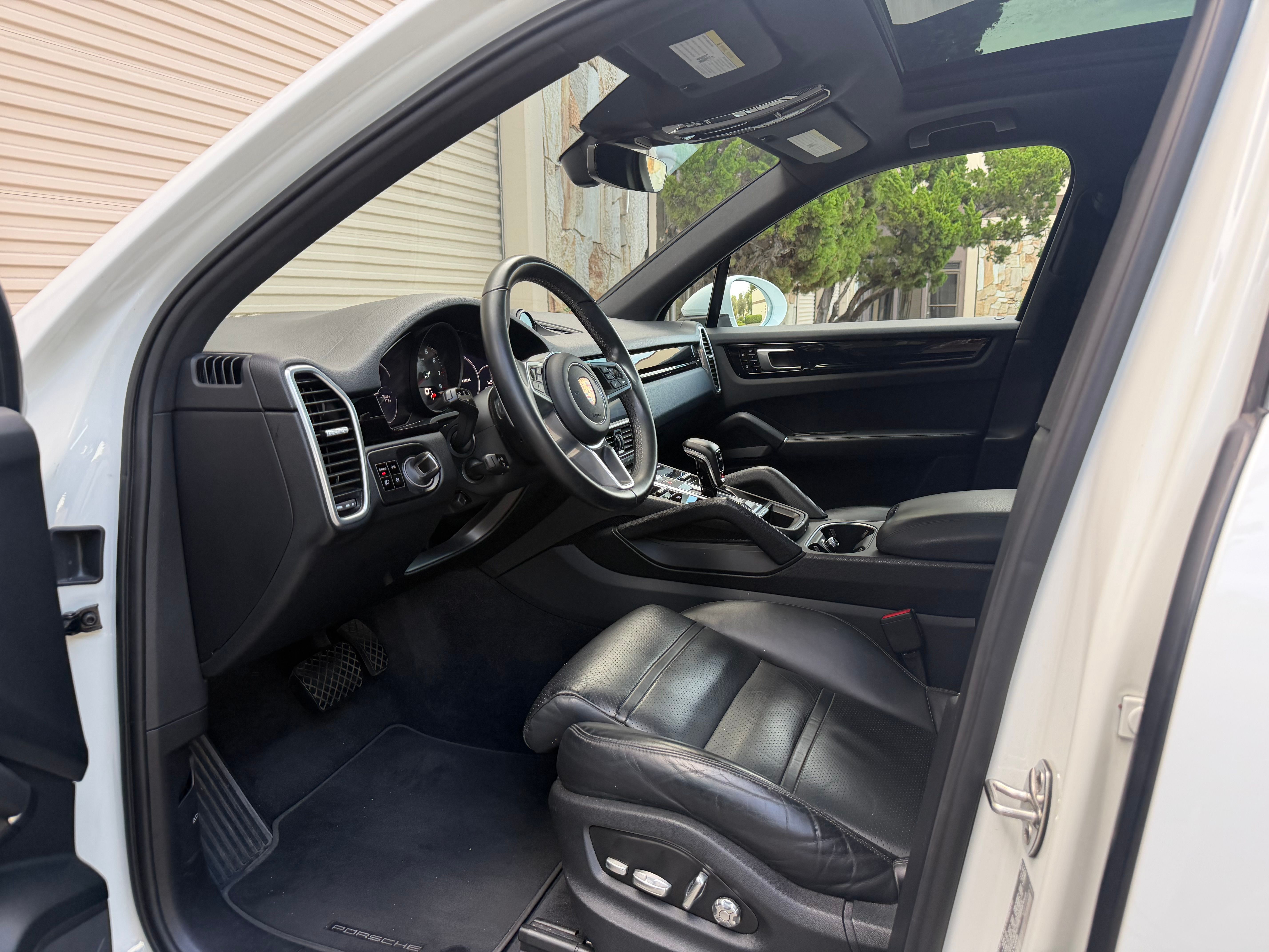 Used 2019 Porsche Cayenne UNAVAIL AWD/4WD image 8