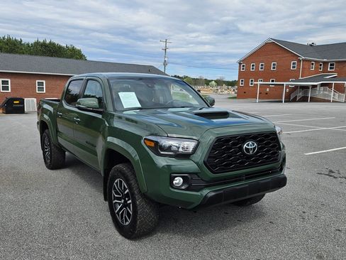 Used 2021 Toyota Tacoma image 6
