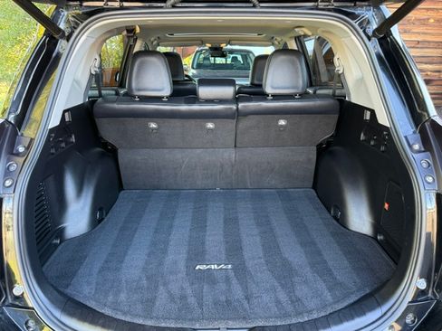 Used 2016 Toyota RAV4 AWD Limited image 18