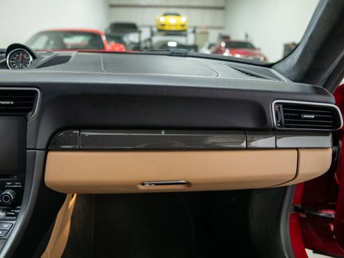 Used 2017 Porsche 911 Turbo image 36