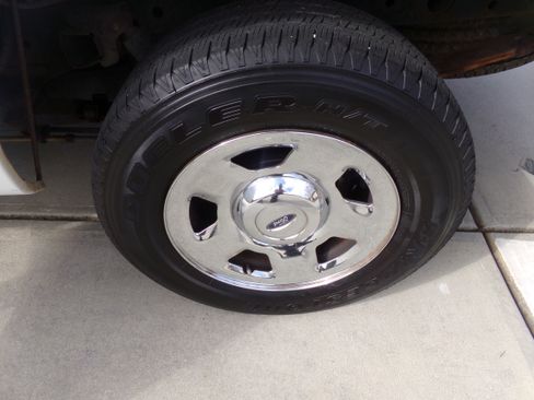 Used 2007 Ford F150 XLT image 14