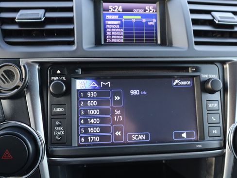 Used 2013 Toyota Highlander LE Plus image 24