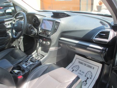 Used 2021 Subaru Forester Limited AWD/4WD image 4