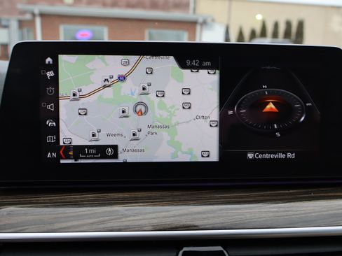 Used 2018 BMW 530i xDrive image 23