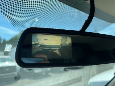 Used 2018 Chevrolet Express 3500 image 13